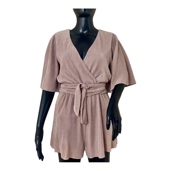 Tobi Light Tan Rompers Sz S/P